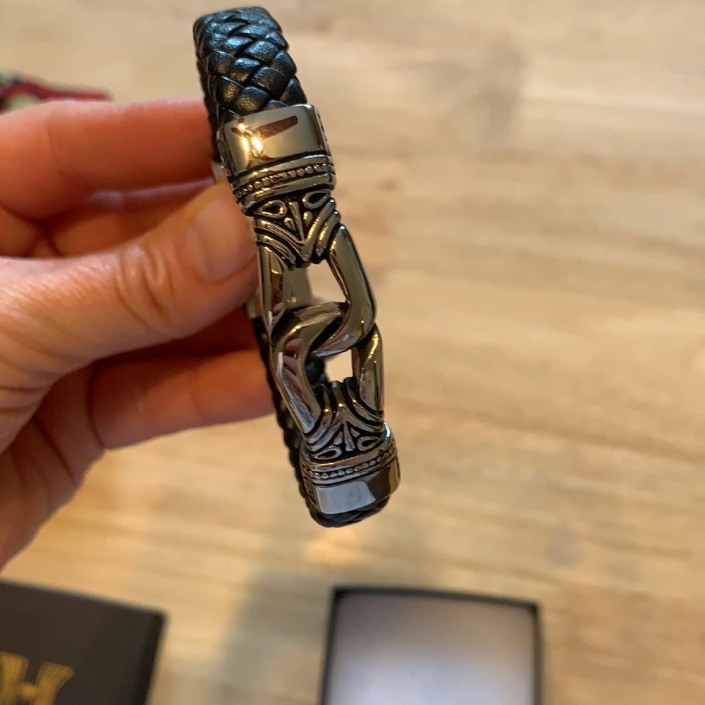 Hannoush - Men’s leather jewelry